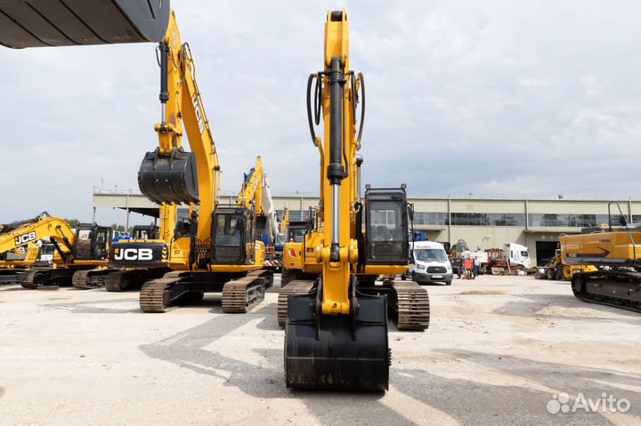 Гусеничный экскаватор JCB JS 205, 2023