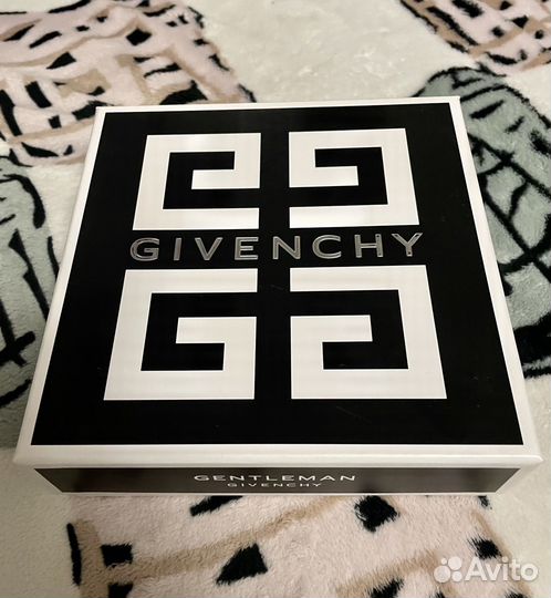 Подарочный набор givenchy gentleman новый