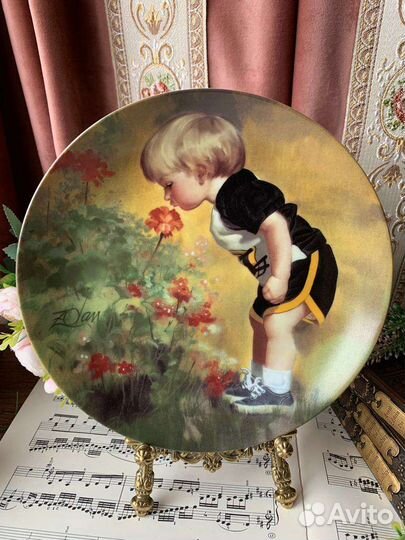 Тарелка декоративная Дональд Золан 