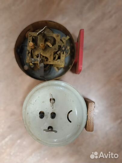 Часы ходики маяк и будильники Янтарь на запчасти