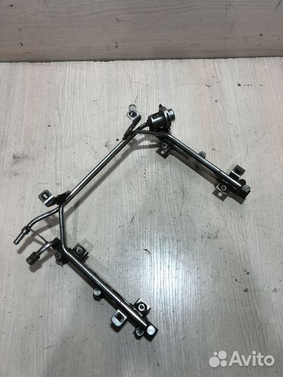 Рампа топливная Ауди A6 C5 2.8