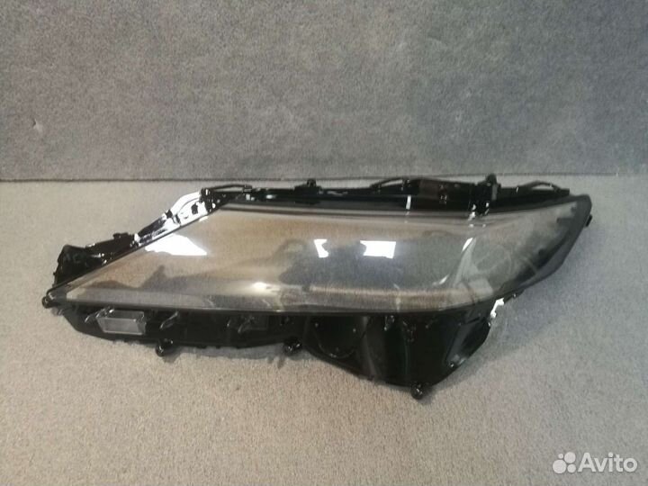 Стекло Фары Левой Toyota Camry V70