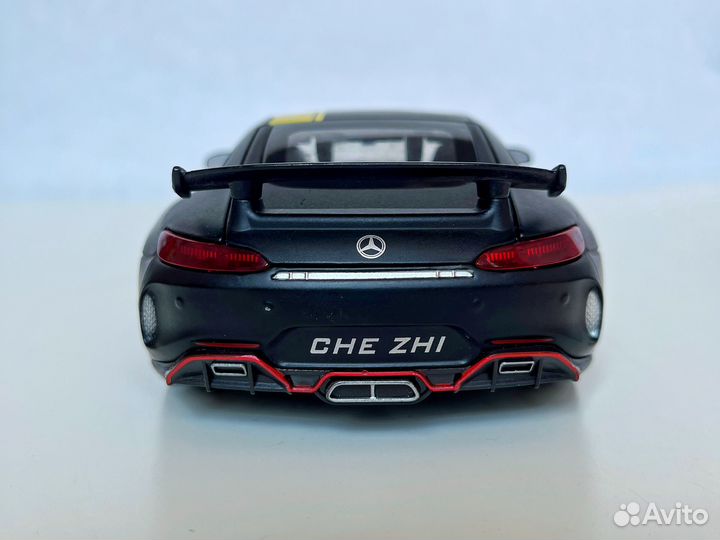 Машинка металлическая модель Mercedes amg 1:24
