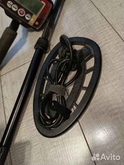 Металлоискатель fisher F22