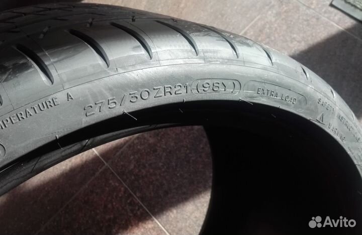 Michelin Pilot Super Sport ZP 275/30 R21 98Y