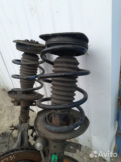 Амортизатор передний Renault Laguna lll M4R