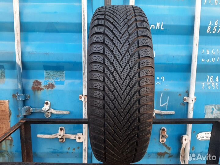 Pirelli Winter Cinturato 215/60 R17 92