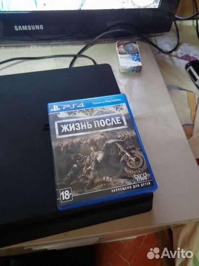 Продам ps 4 за 25 к. Небольшой торг уместен