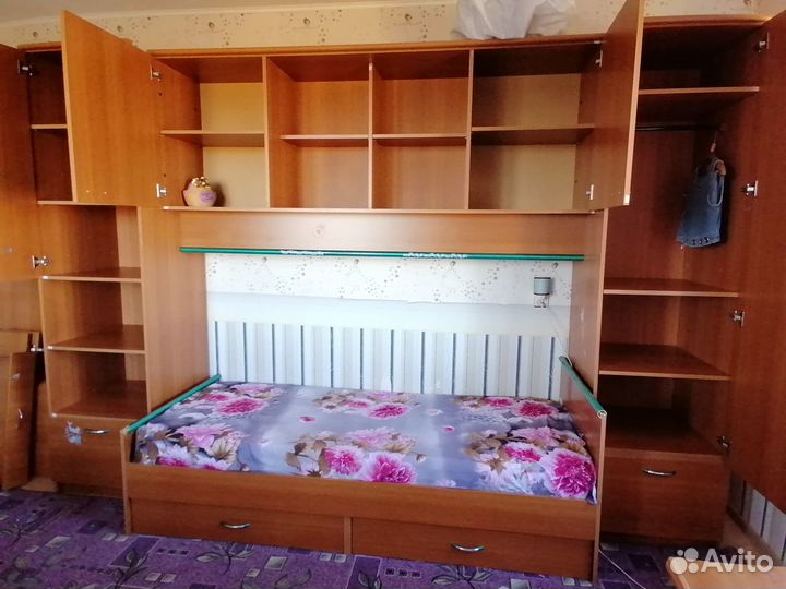 Продам детскую мебель (подростковую)