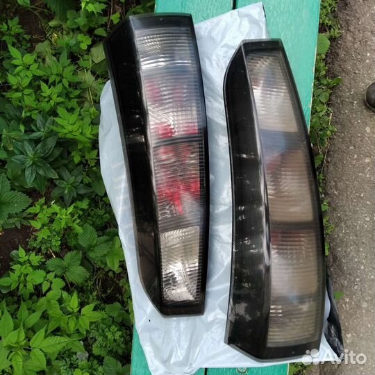 Задние фонари Opel Meriva A