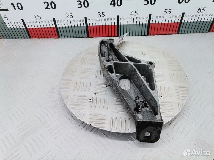 Кронштейн двигателя BMW 5-Series (E39) 1994