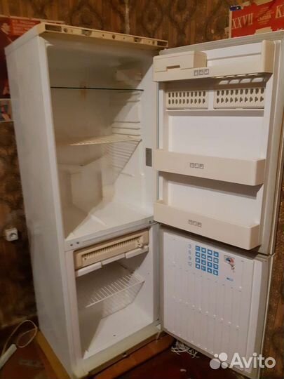 Холодильник Stinol