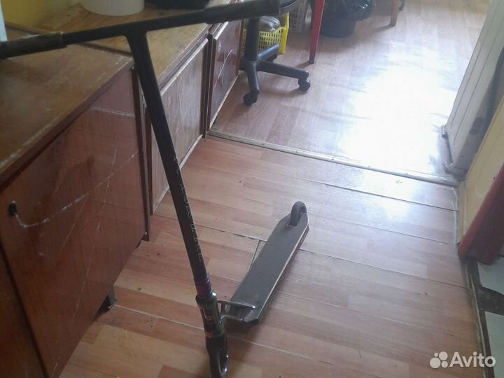 Трюковой самокат