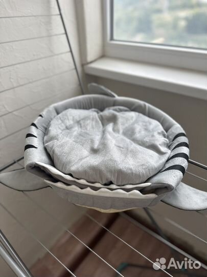 Домик-лежанка для кошек или мелких пород собак