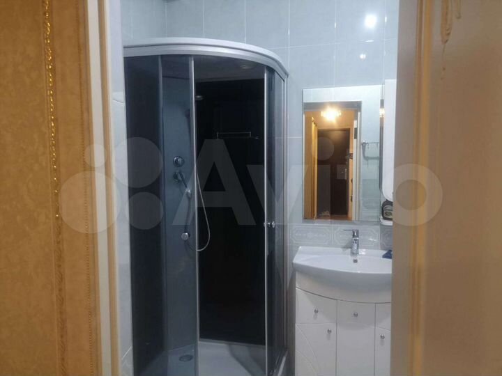 2-к. квартира, 75 м², 5/10 эт.