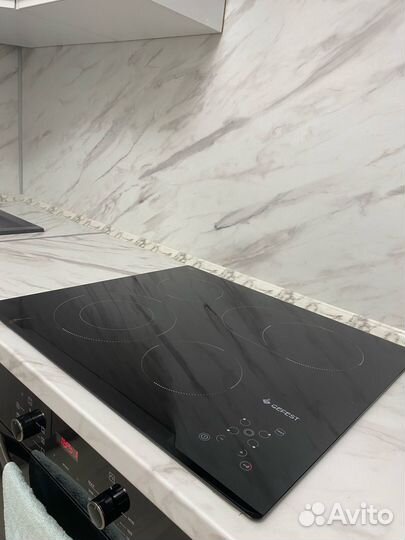 Продам электрическую варочную панель gefest сн4231