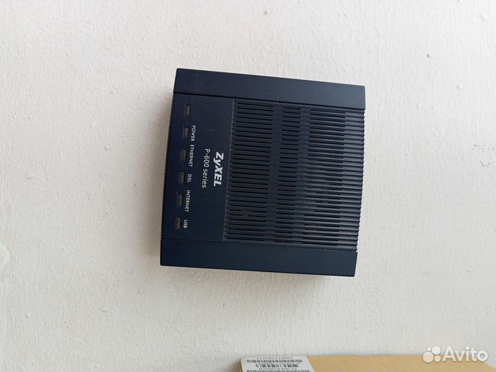 Adsl модем zyXEL p-600