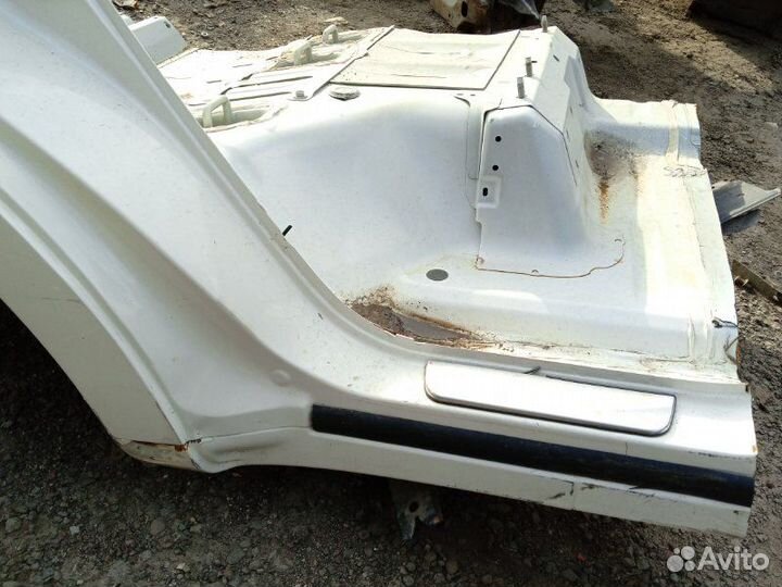 Крыло заднее правое Nissan Patrol