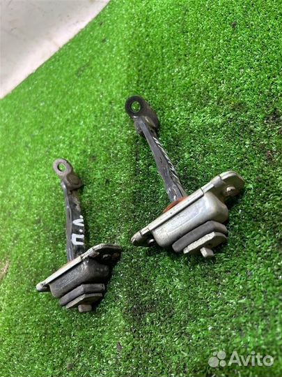 Ограничитель двери Kia Rio 2 JB G4EE 2006