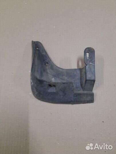 Брызговик передний левый Hyundai Sonata седан 2.0