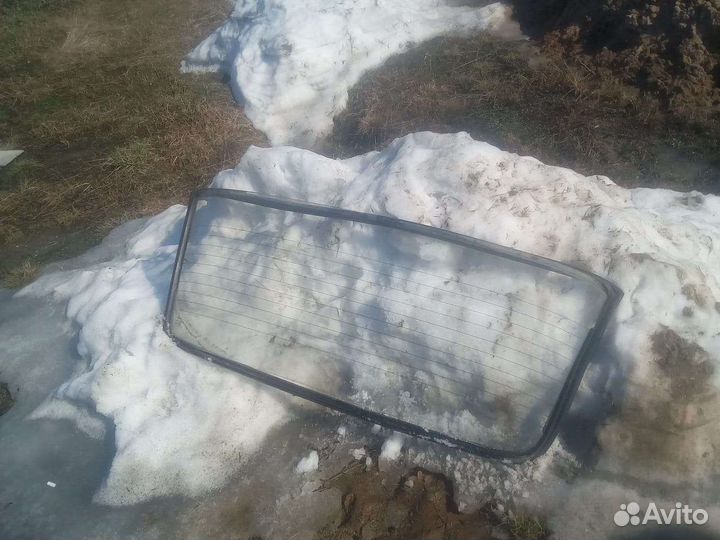 Заднее стекло ваз 2107