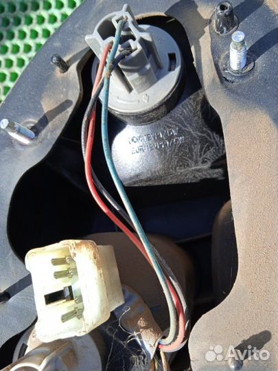 Фонарь задний правый Chevrolet Lanos