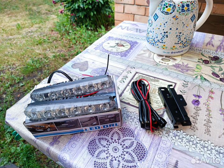 Дневные ходовые огни новые комплект