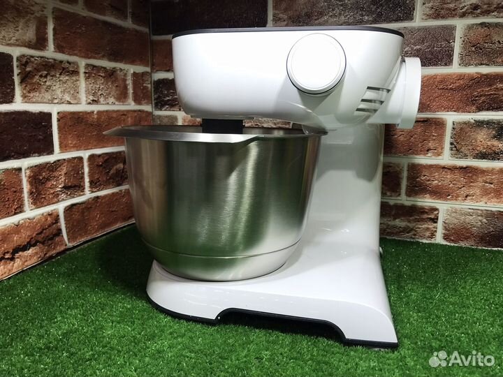 Z.11472 Кухонный комбайн Bosch Cnum 50 MUM 52120