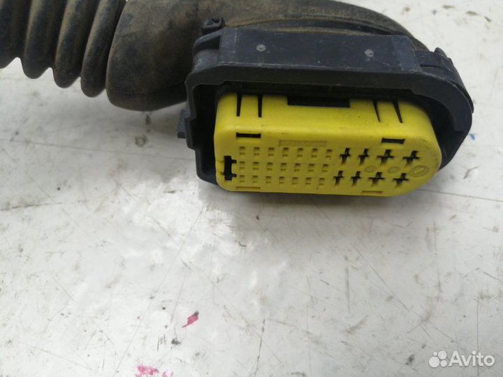 Проводка двери задняя правая Renault Fluence 2010