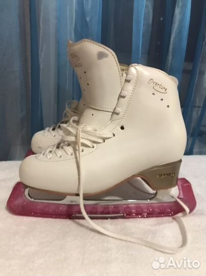 Коньки фигурные