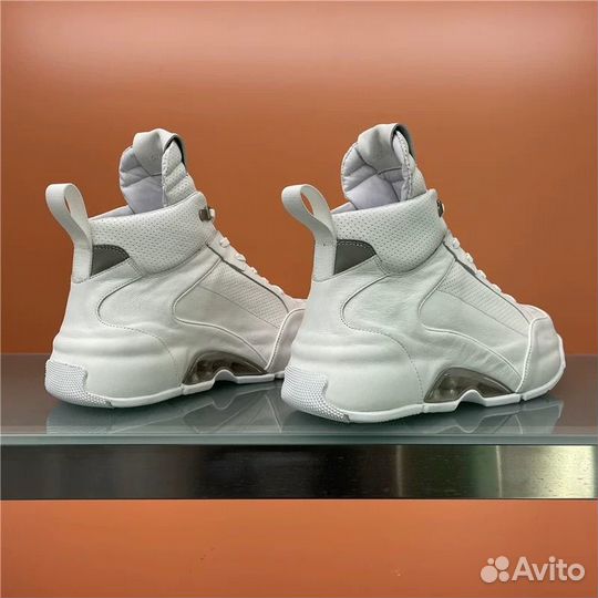 Кроссовки мужские высокие