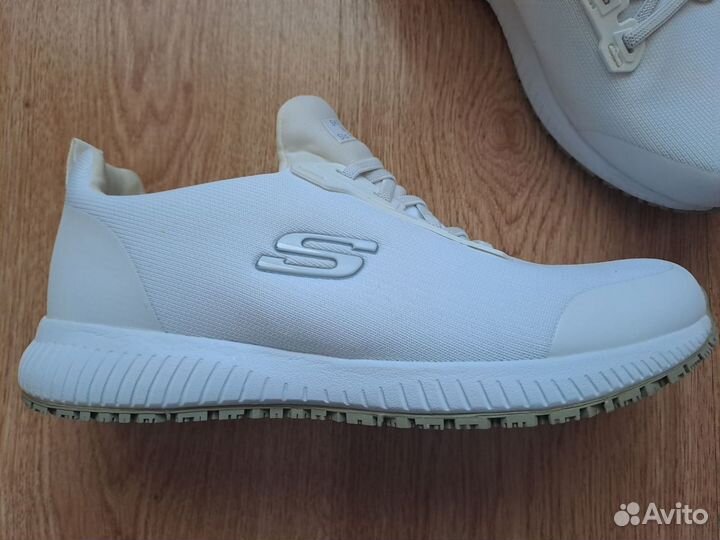 Кроссовки Skechers