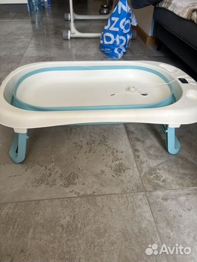 Ванночка для купания новорожденного