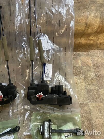 Замки дверей, ограничители SsangYong Actyon (2G)