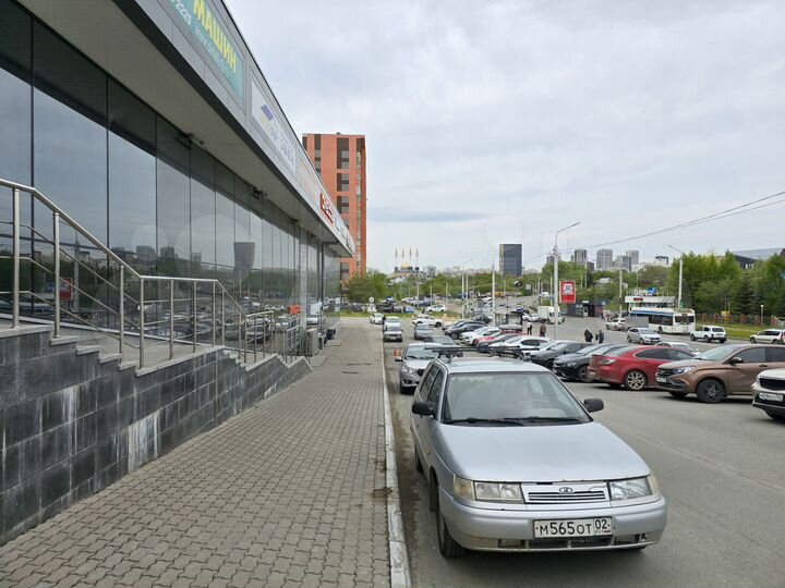 Торговая площадь, 700 м²