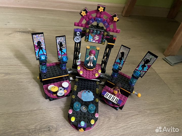 Lego friends сцена