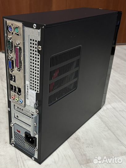 Мини пк 4 ядра/4GB/SSD