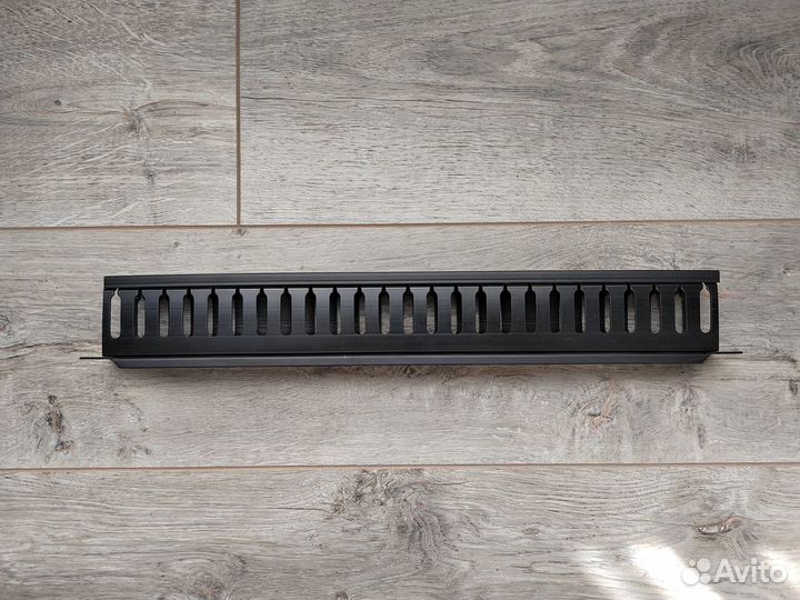 Кабельный органайзер Hyperline 19''