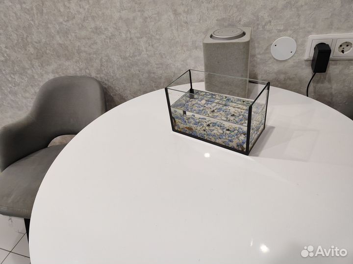 Аквариум со светом,грунтом и сомиками