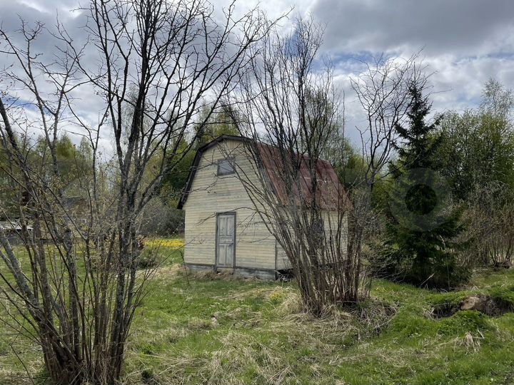 Дом 30 м² на участке 6 сот.