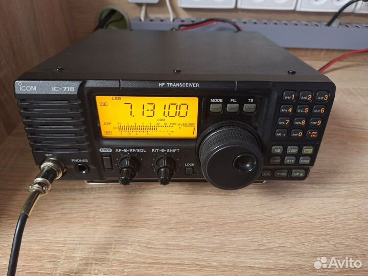 Трансивер Icom 718 в идеальном состоянии