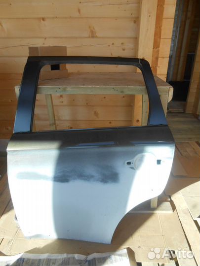 Дверь задняя левая Mitsubishi Outlander 2015-2021