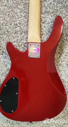 Бас-гитара Maxtone Traditional Series