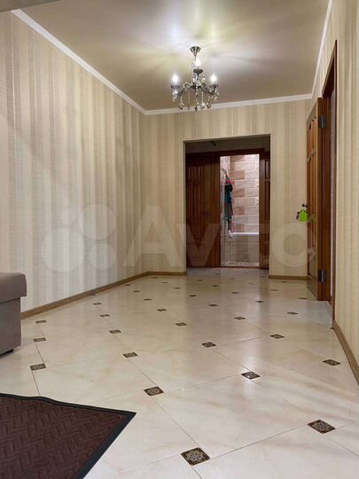 3-к. квартира, 74 м², 5/10 эт.