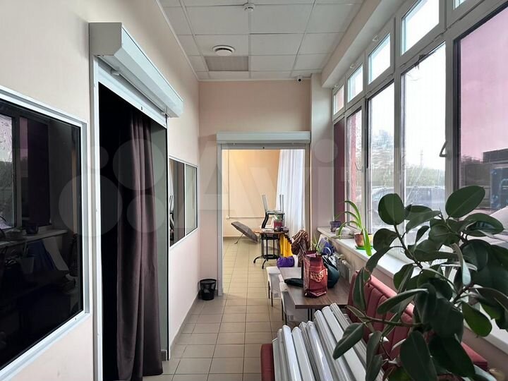 Здание, 800 м²