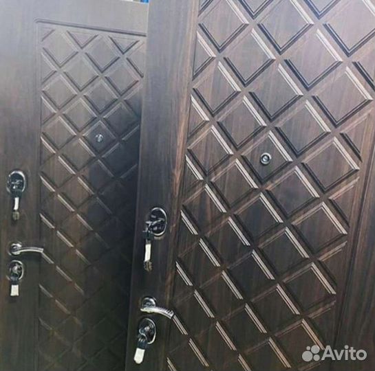 Дверь входная металлическая