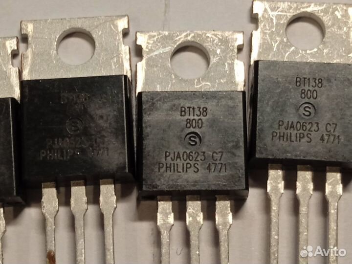 Симисторы BT138-800, 8А 800В 35мА,TO-220AB
