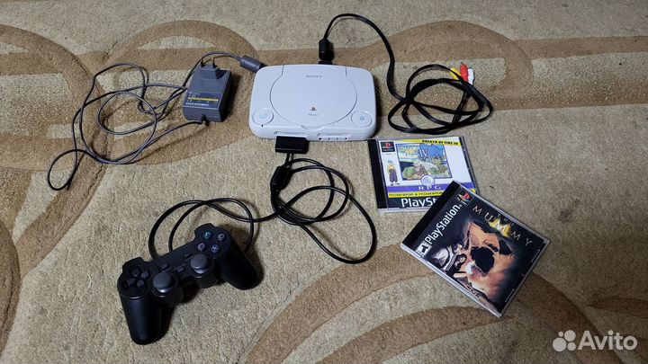 Sony PS1 playstation PSone белая