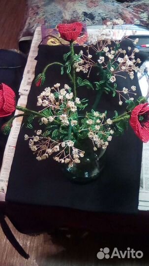 Маки из биссера