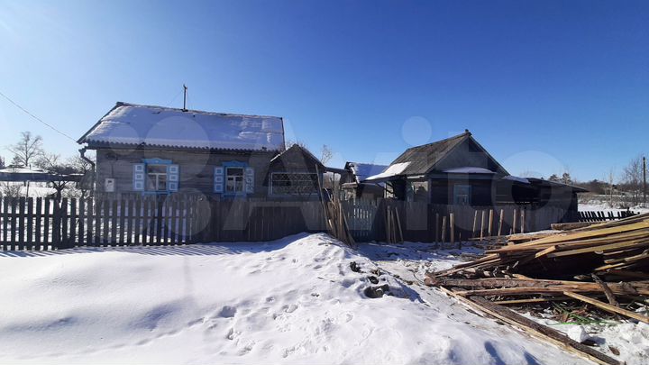 Дом 20 м² на участке 10 сот.